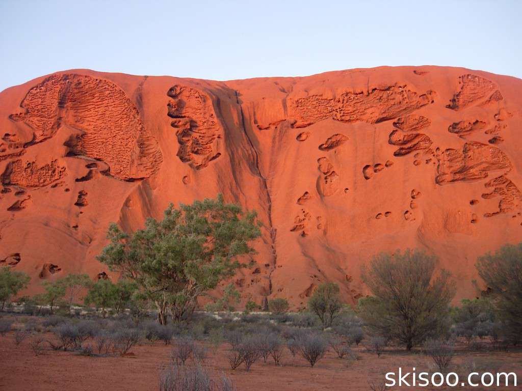 Uluru de près (coté Sud Est)